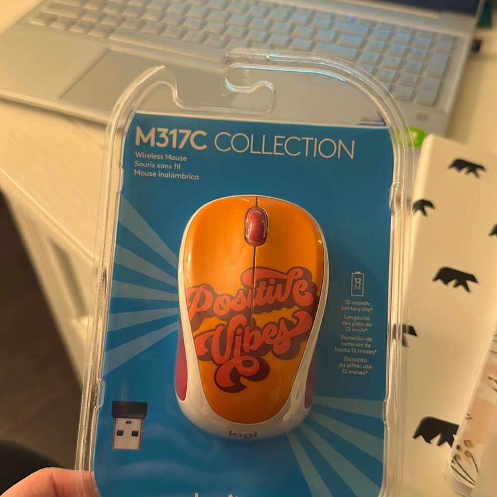 Retro Positive Vibes wireless mouse
